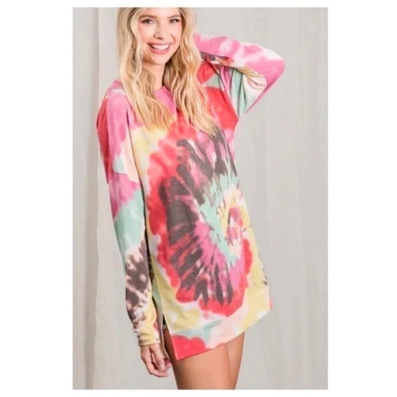 New!! French Terry Spiral Tie-Dye Print Long Sleeve Top with Round Neckline - Picture 5 of 10